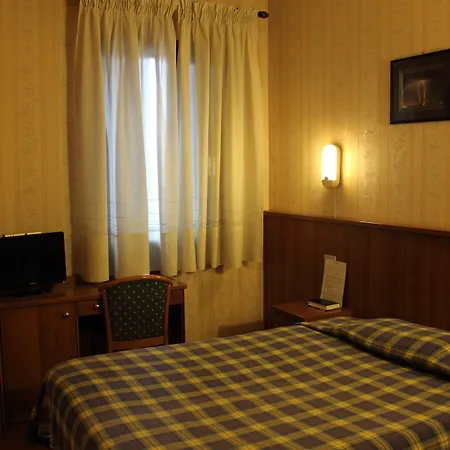 Da Renzo فندق 3*