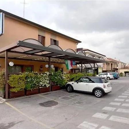 فندق Da Renzo 3*